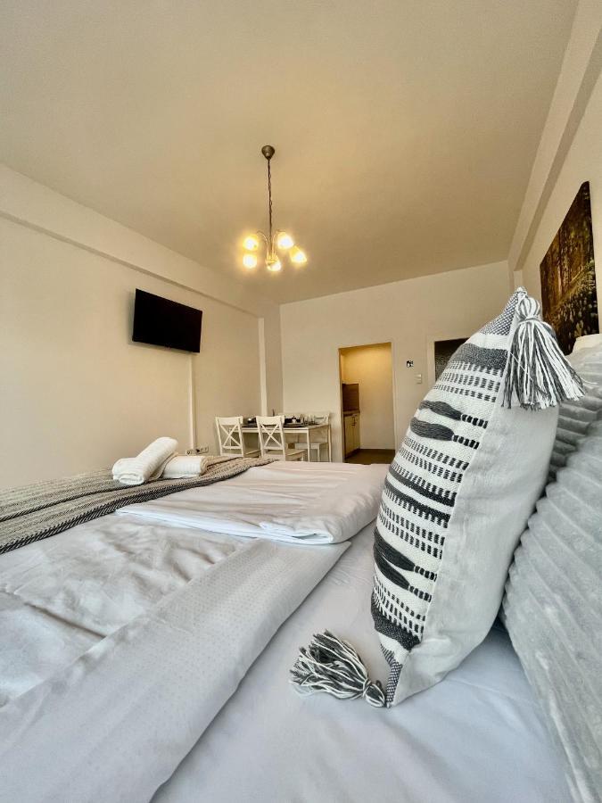 City Center Apartments Am Schwedenplatz Вена Экстерьер фото
